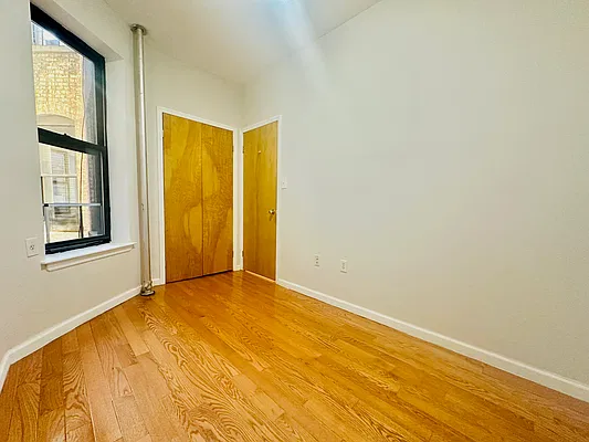 Rented by DeSimone Real Estate | media 6