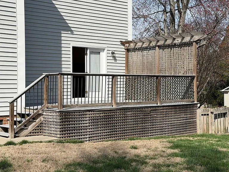 2076 Howlong Ave — Photo 38