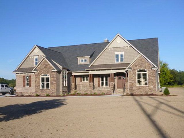 1st image of 103 Aurora Ln