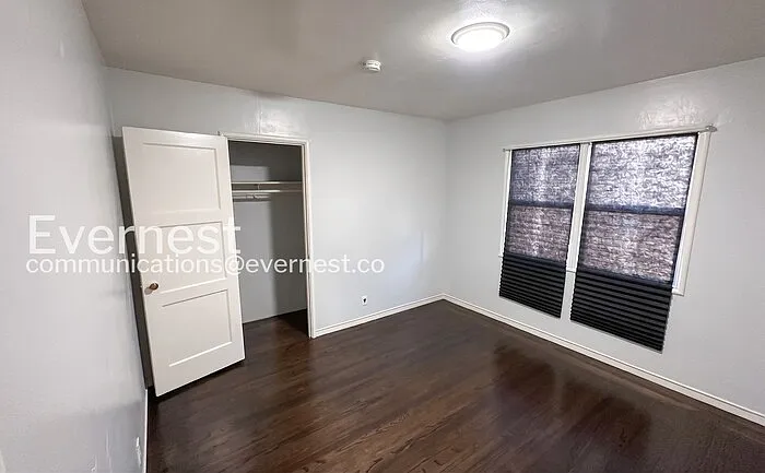 6618 Laird Ave — Photo 16