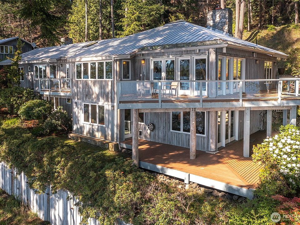 1st image of 1424 Palisades Drive