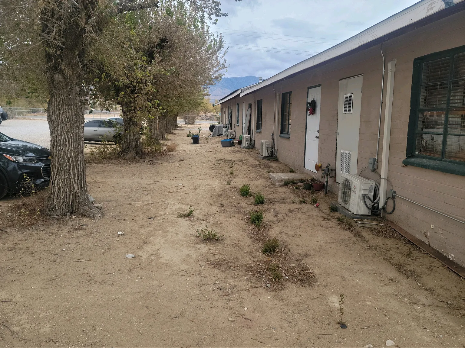 1 bed, 350 sqft, $700 — Photo 3