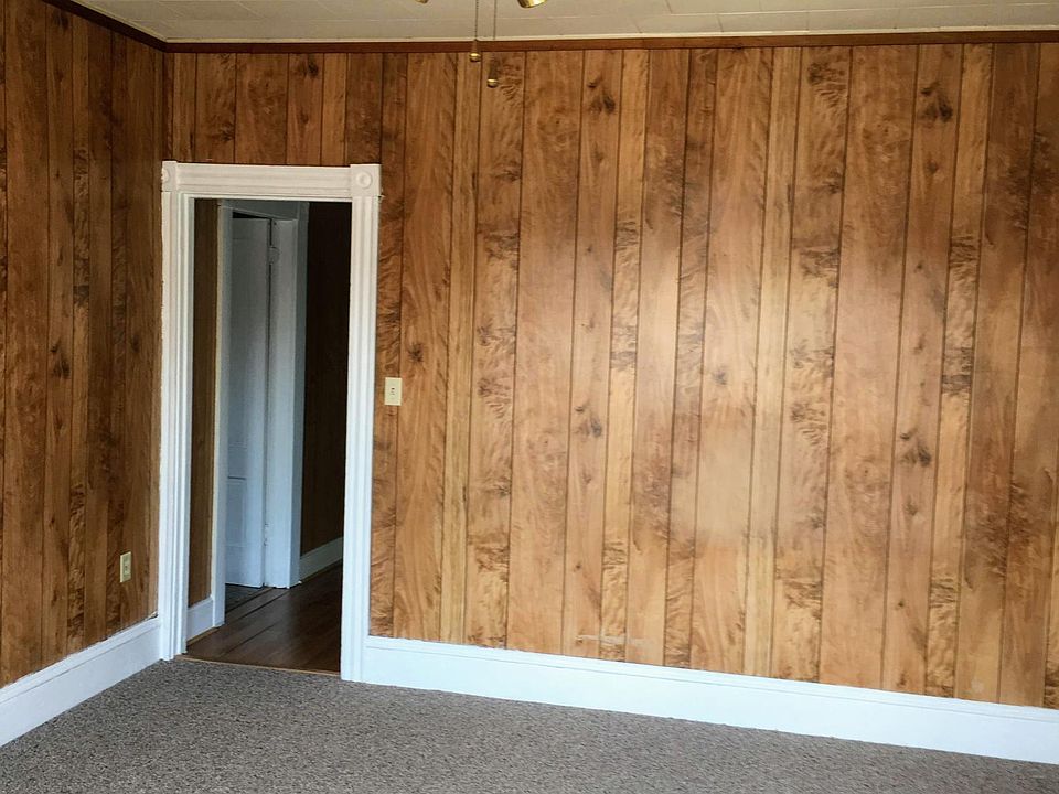 Living room has new carpeting.