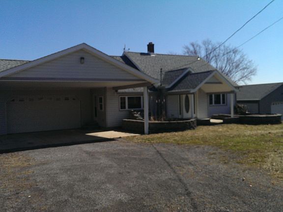 2nd image of 211 Centreville Pike