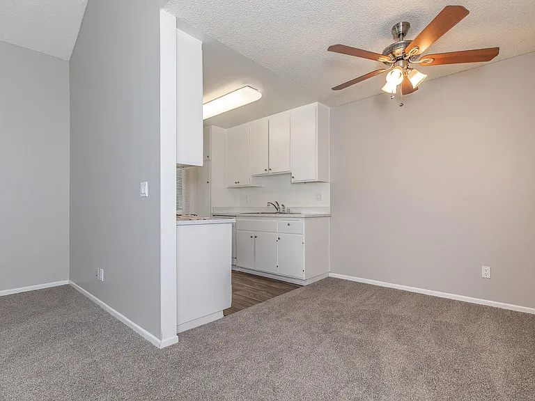 Peartree Apartments — Photo 32