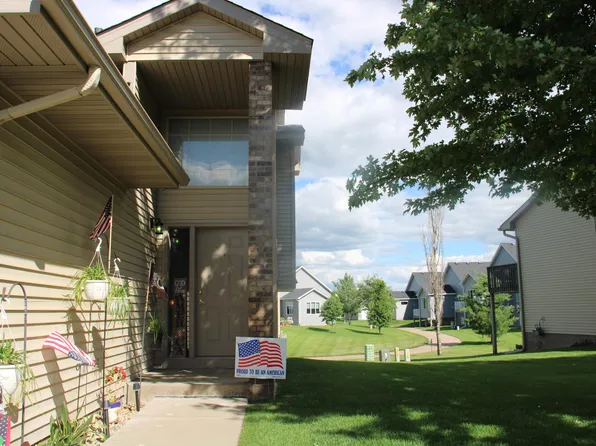 9180 Orchard Cir, Monticello, MN 55362