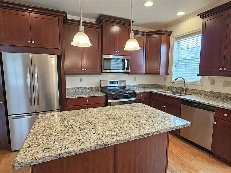 105 Canter Ct — Photo 13