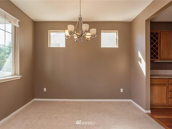 3rd image of 245 Petersen Dr E