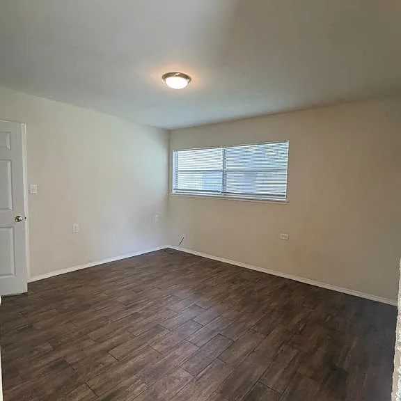 802C S Texas Blvd — Photo 12
