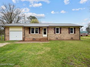 581 Rhodestown Rd, Jacksonville, NC 28540