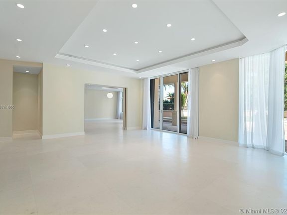 5th image of 13621 Deering Bay Dr #104/204