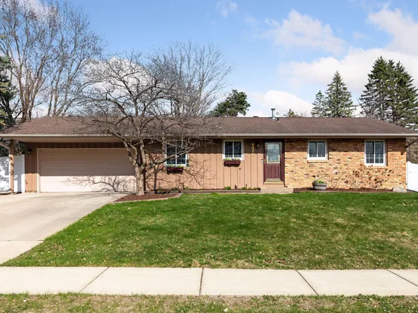 13784 Fairlawn Ave, Apple Valley, MN 55124