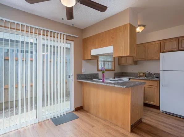 10445 SW Capitol Hwy #14, Portland, OR 97219