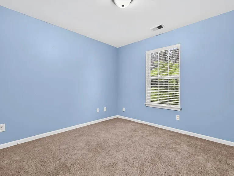 5495 Hampton Ct — Photo 15