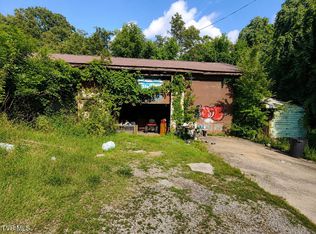 241 W Barton Ridge Rd, Greeneville, TN 37743
