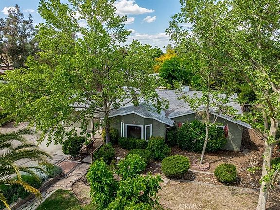 3rd image of 7835 Blue Moon Rd