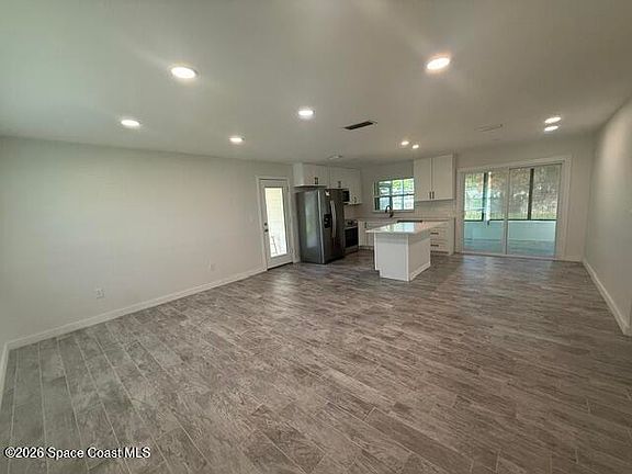 5th image of 1105 Morse Ave