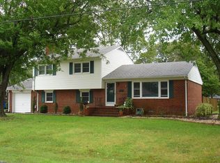 1700 Meredith Rd, Virginia Beach, VA 23455