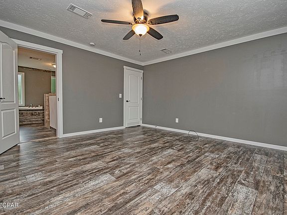 5th image of 2504 Mildred Ln