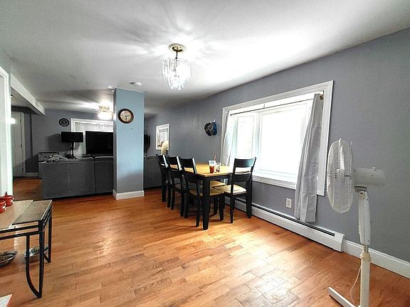 4th image of 31 Floyd St