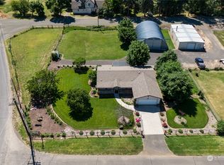 380 2nd St, Dixie, WA 99329