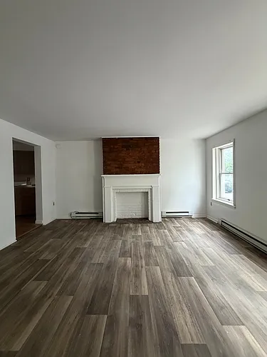 117-119 N College St #1 Photo 1