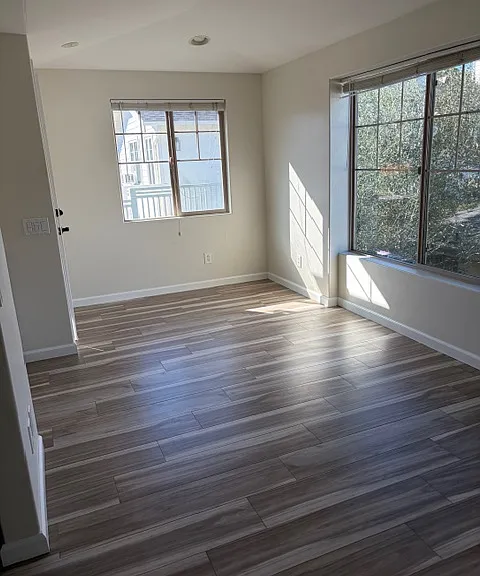 922 E Ortega St — Photo 10
