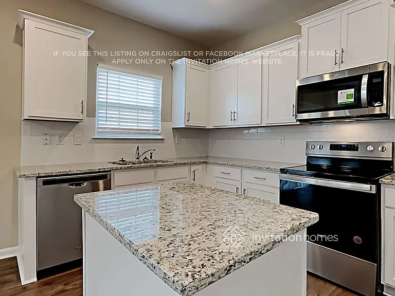 1346 Kent Downs Ave SW — Photo 10