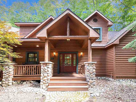 5th image of 5603 Colonial Dr #202