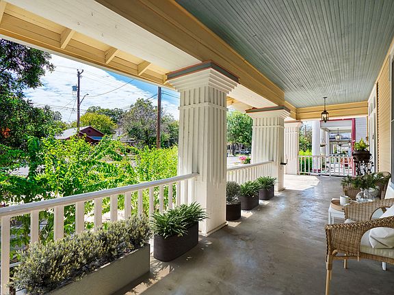4th image of 511 W Magnolia Ave