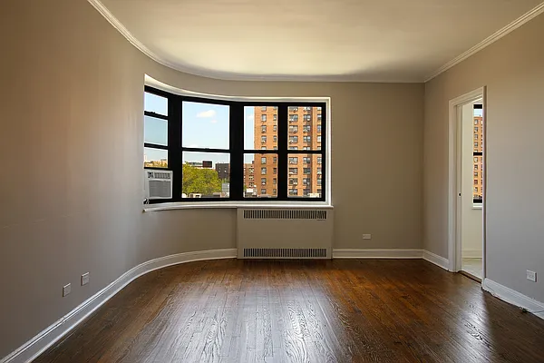 Sold by RES New York | media 6