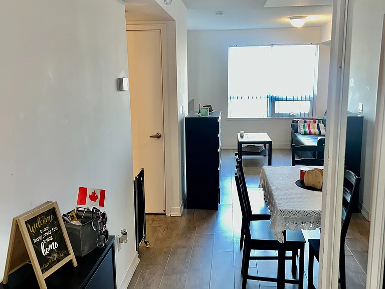 1420 Dupont St #513 — Photo 11
