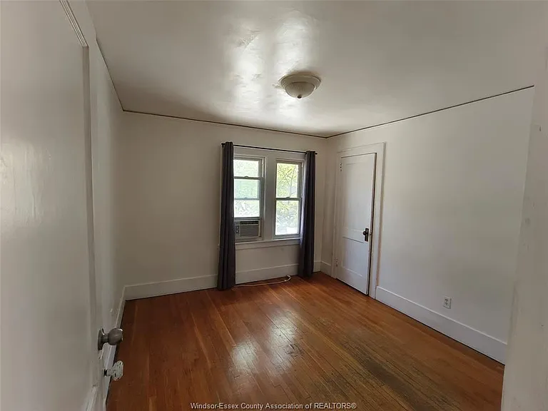 3046 Alexander Ave #UPPER — Photo 11