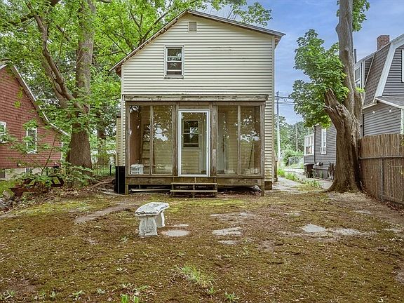 2nd image of 108 Palmer St