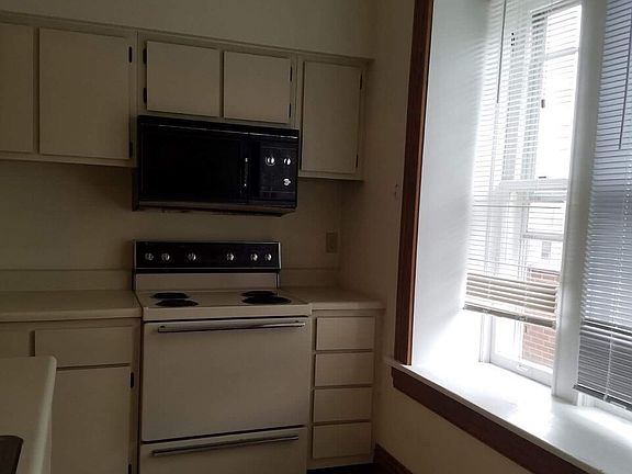 3rd image of 6012 McPherson Ave #323909