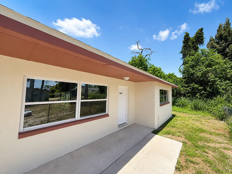 5529 7th Ave
