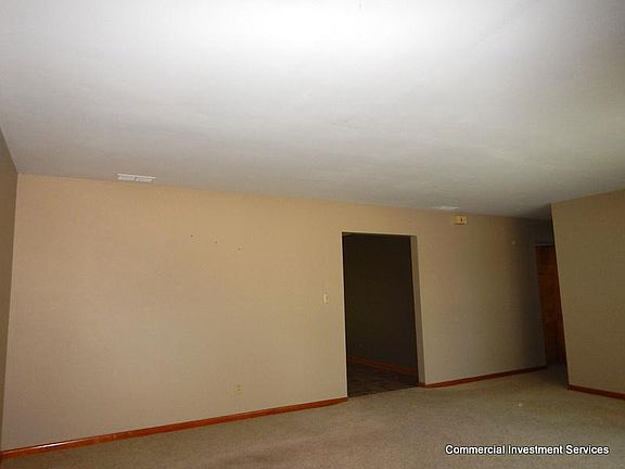 3rd image of 3009 Wright Ave