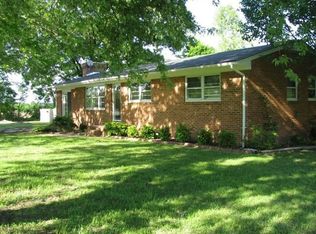 1239 Wagon Wheel Rd, Reidsville, NC 27320