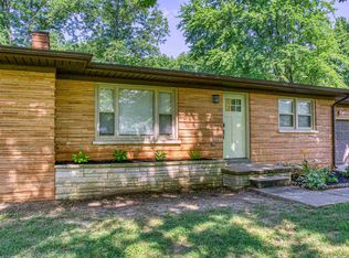 8100 Maple Ln, Evansville, IN 47725