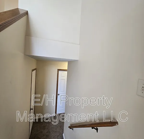 4460 S Elizabeth Ave — Photo 4
