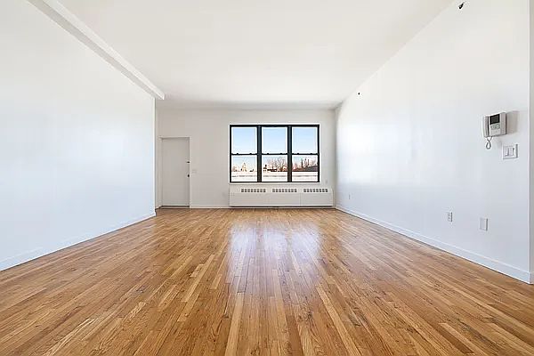 1st image of 204 Huntington St #Penthouse 2