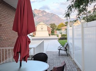 9302 S Sunrise Park Dr, Sandy, UT 84093