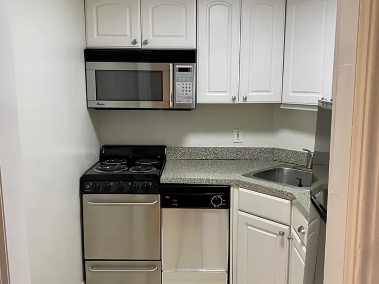 127 Beacon St #42 — Photo 3