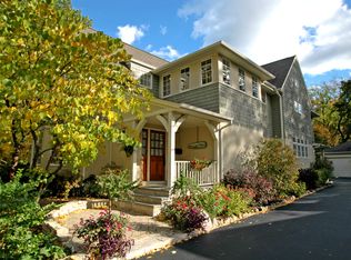 217 E Washington Ave, Lake Bluff, IL