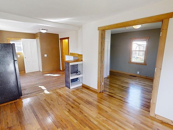 5th image of 519 Colorado Ave