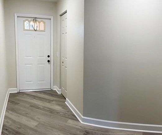 3rd image of 1370 Cottonwood Cir #3-18