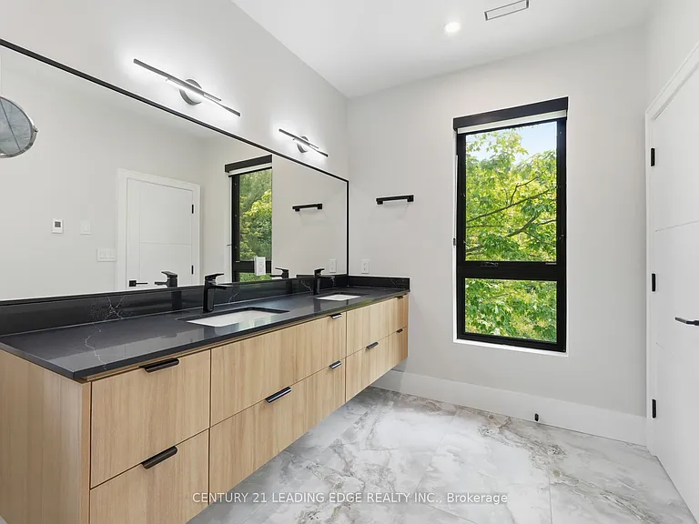 1362 Devon Rd — Photo 24