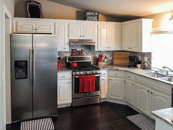 5th image of 2 Pratt Ln