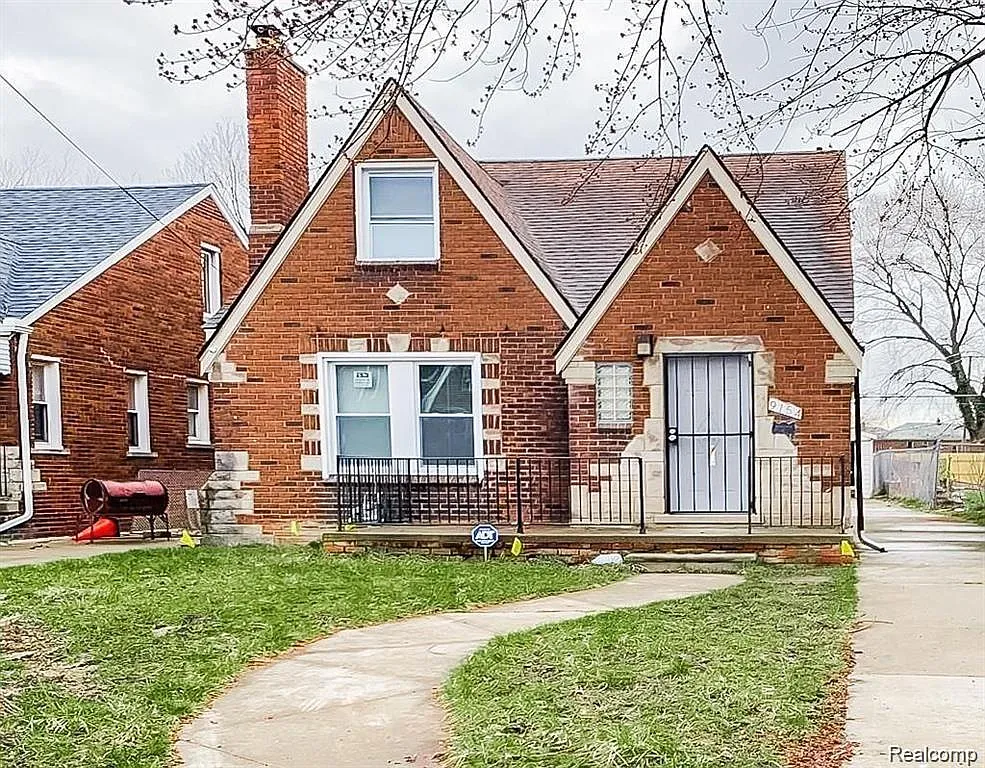 9154 Wayburn St photo 1