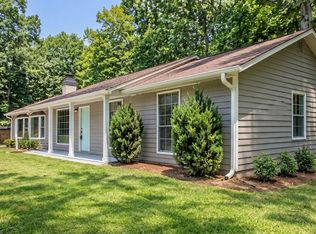 617 Deerfield Ln, Norcross, GA 30093